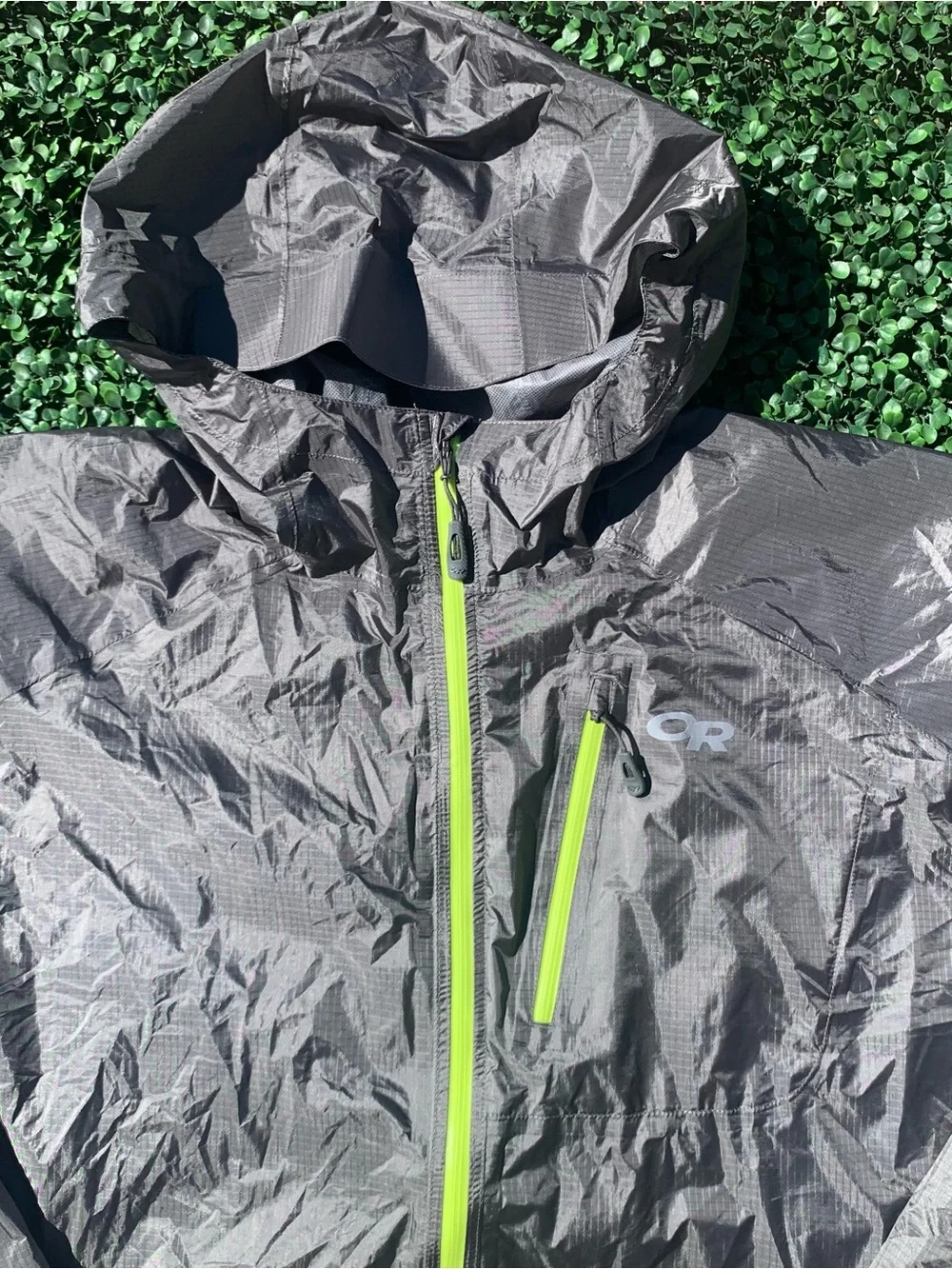 Outdoor Research Men’s Helium II Jacket in gray w/ neon yellow full zip Sz XL
